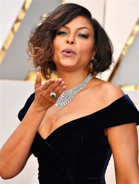 Taraji P Henson Flaunts Her Natural Beauty Posing Makeup-Free with a New Curly Haircut (Photo)