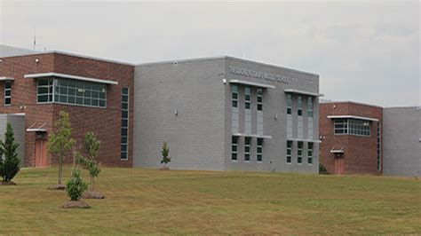 Sixth graders at Davis Middle School go virtual after COVID outbreak - The Southern Maryland ...