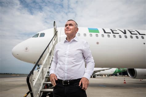 How Willie Walsh went from being branded a ‘cocky b****d’ in Aer Lingus interview to one of ...