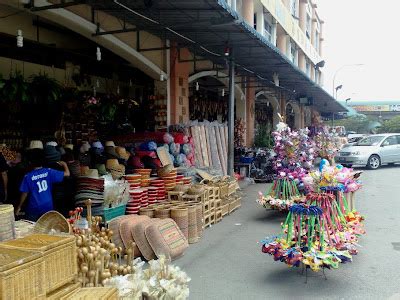 LIFE IN DIGITAL COLOUR: Ayer Hitam Johor - Land of the Pottery and Crafts