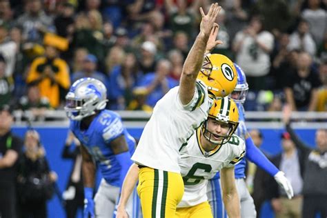 Game Recap: Packers (Somehow) Beat Lions 23-20, Earn First-Round Bye