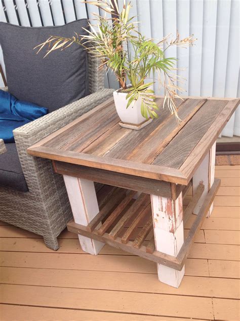 Distressed Elegance Sturdy Pallet Coffee Table • 1001 Pallets | Идеи для дома, Деревянные дома ...