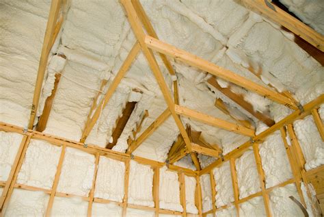 Cincinnati Insulation Professionals Explain Icynene Foam Insulation - P1 Contracting - Green ...