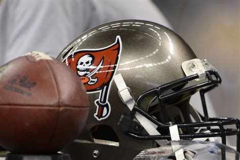 Buccaneers new helmet, logo: Will this jump start a new era? - CSMonitor.com