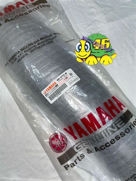 YAMAHA EXHAUST COVER - NMAX V2, Motorcycles, Motorcycle Accessories on Carousell