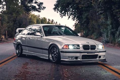 Unbiased classic: US BMW E36 M3 on Forgestar Alus