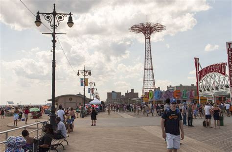 On the Grid : Coney Island Boardwalk