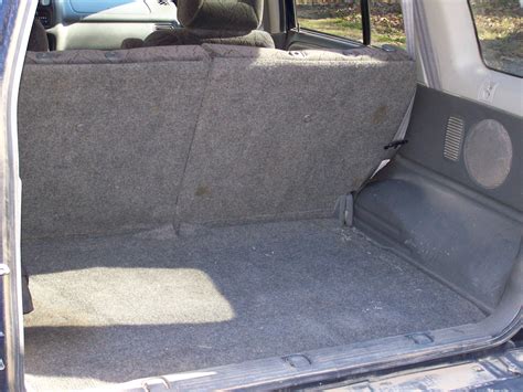 2004 Chevrolet Tracker - Interior Pictures - CarGurus