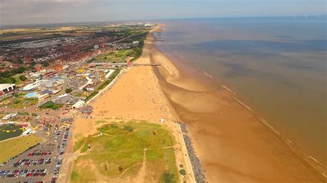 A FLIGHT OVER SKEGNESS BEACH - YouTube