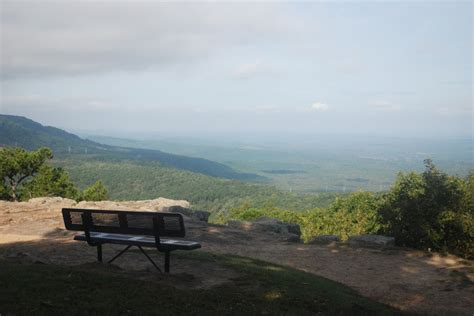 Hiking the Rim Trail on Mount Nebo, Arkansas - Pack Your Baguios