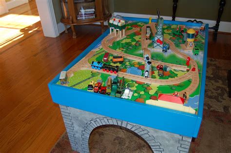 Tire Swings and Fireflies: DIY Thomas the Tank Engine Play Table