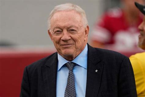 NFL Fans Thinking Of Jerry Jones' Family After Car Accident - The Spun