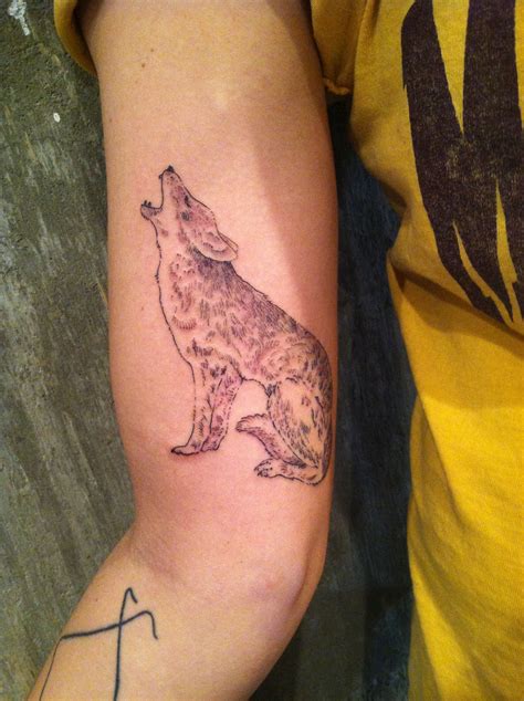 Pin by Jackie Cantwell on Tattoo | Coyote tattoo, Western tattoos ...
