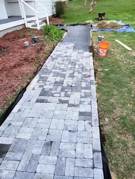 How to Create a DIY Paver Walkway | Paver walkway diy, Paver walkway, Pavers diy