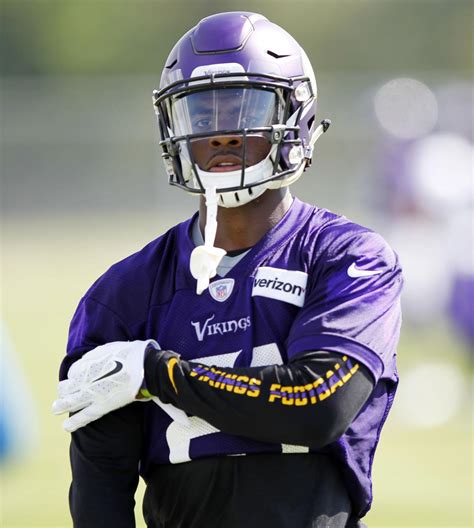 NFL: Vikes hoping to carve out bigger role for RB Jerick McKinnon ...