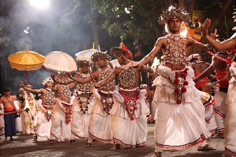 Sri Lanka Traditional Festivals - Celebrations of the Vibrant Culture ...