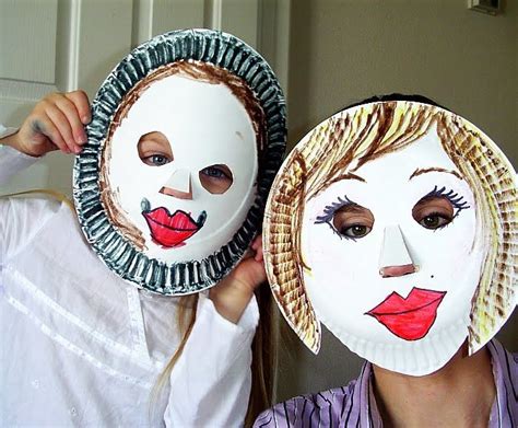 Brassy Apple: Paper Plate Masks - DIY kids craft | Paper plate crafts for kids, Paper plate ...