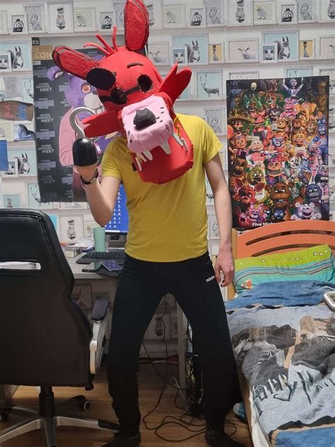 my Foxy cosplay so far... : r/fivenightsatfreddys