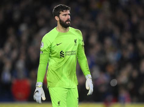 Alisson Becker Janjikan Satu Hal kepada Suporter The Reds Jelang Laga Liverpool vs Everton ...