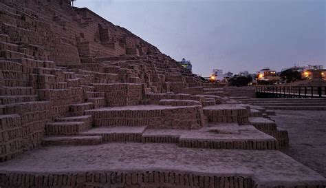 Huaca Pucllana - Rainforest Cruises