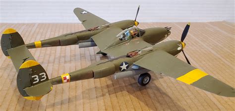 Lockheed P-38 F/G Lightning -- Plastic Model Airplane Kit -- 1/48 Scale ...