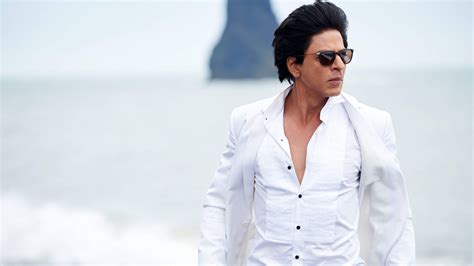 [100+] Shah Rukh Khan Wallpapers | Wallpapers.com