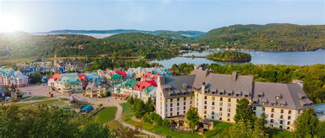 Fairmont Tremblant - Luxury Hotel in Mont Tremblant (Canada)