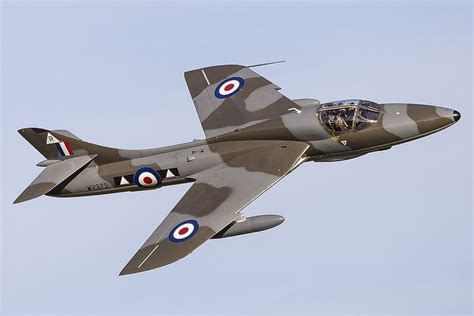 Hawker Hunter T7 | British aircraft, Aircraft, Military aircraft