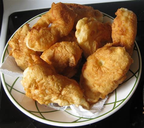 Sanya's Sweet Somethings: Dough Fritters - Ustipci