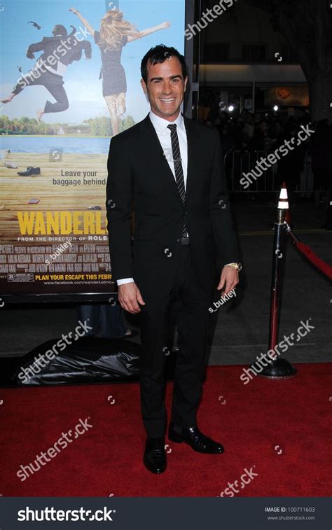 Justin Theroux at the \\"Wanderlust\\" Los Angeles Premiere, Mann ...