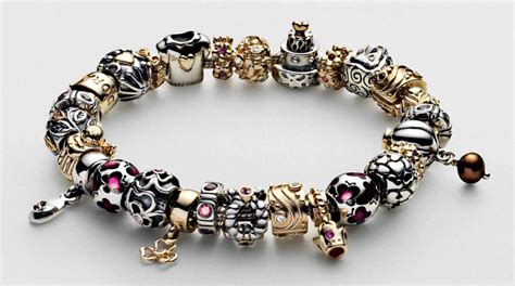 FASHiONABLY BROKEASS: PANDORA CHARM BRACELET