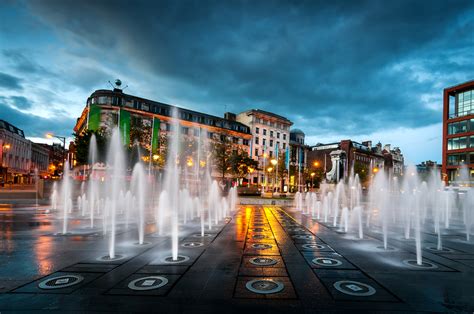 piccadilly square manchester - Immigration into Europe