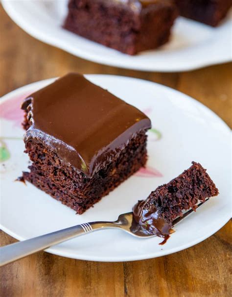 15 Jaw-Dropping Chocolate Cake Recipes You Must Try