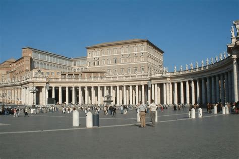 Visit the APOSTOLIC PALACE - Vatican Tickets