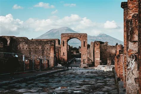 Is Pompeii Italy Worth Visiting? 8 Things to Know Before Going There