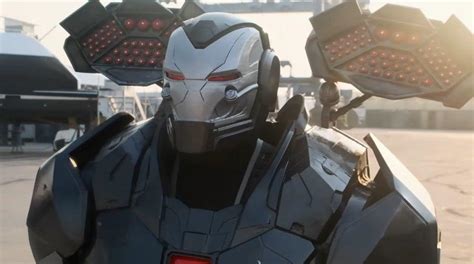 Avengers: Endgame Fan Creates Massive War Machine Armor