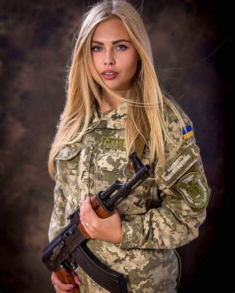 Military Girl, Warrior Princess, Ukraine, Mädchen In Uniform, Battle Dress, Tough Girl, Female ...