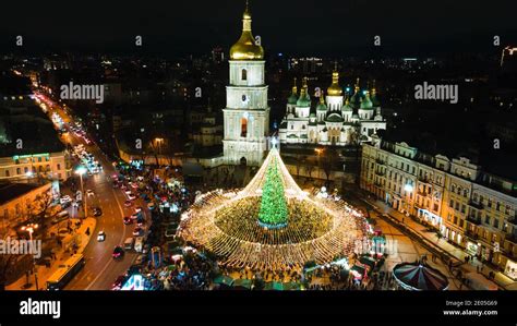 Ukraine christmas tree hi-res stock photography and images - Alamy