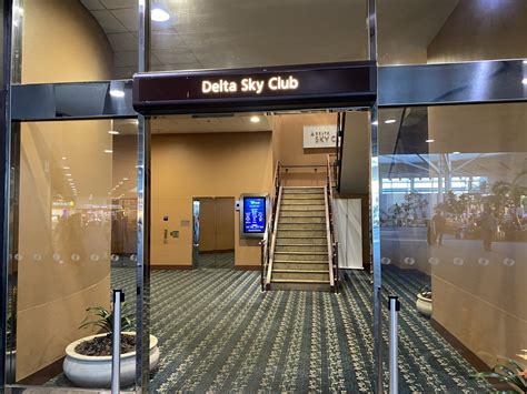 Lounge Review: Delta SkyClub Orlando Airport (MCO) - Your Mileage May Vary