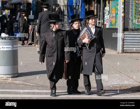 Orthodox Jewish Clothing Rules