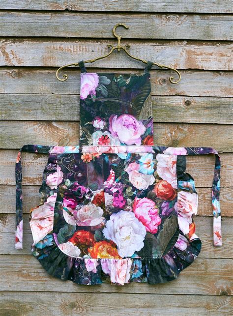 Dark Floral Ladies' Apron Floral Apron for Women Festive | Etsy