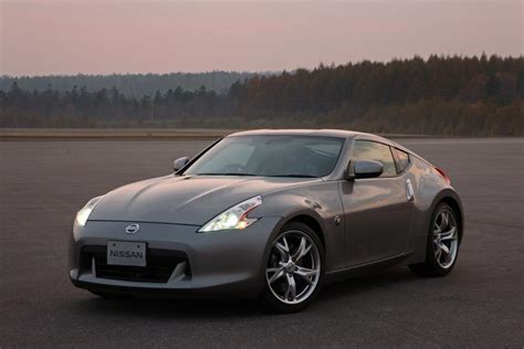 Nissan Z Sports Car Photo Gallery #2/10