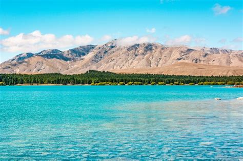 Premium Photo | Lake tekapo new zealand