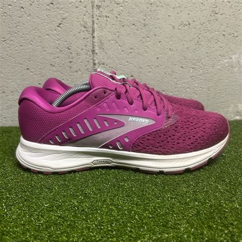 Brooks | Shoes | Brooks Range 2 Pink Magenta Lace Up Athletic Running ...