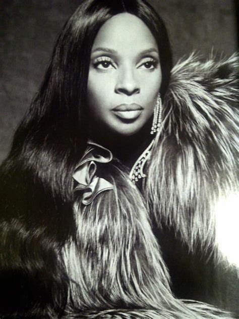 THERNBNME: Happy Birthday Mary J. Blige!