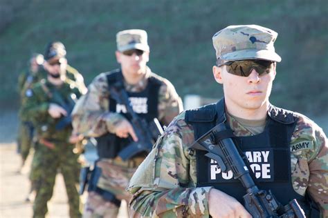 U.S. and Canadian military police conduct weapons training in Romania > U.S. Army Reserve > News ...