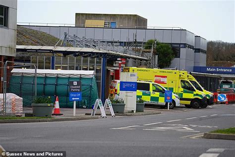 Major incident declared as three inmates and three staff at HMP Lewes are rushed to hospital ...