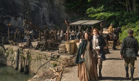 Outlander Costume Recap & Podcast: Season 2, Episode 1