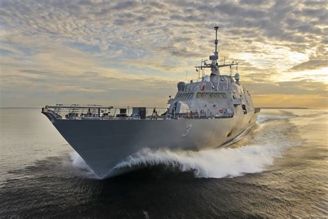 Us Navy Ships Wallpaper - WallpaperSafari