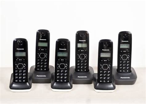 Panasonic WIRELESS INTERCOM 6 EXTENSIONS WITH CALLER ID Cordless ...